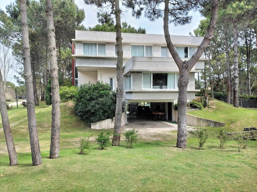 Imagen 5 de 27 de Febrero 2023 - Barrio La Herradura - Casa Con Piscina