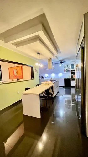 Vende Casa Guaparo. M.c.
