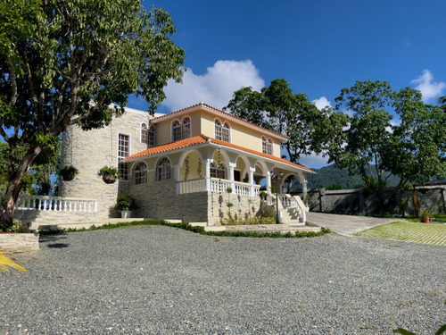 Vendo Villa Entre Dos Ríos: Río Isabela Y Sabana Mina. Localizada En Proyecto Colinas De Minas, Villa Altagracia, Republica Dominicana