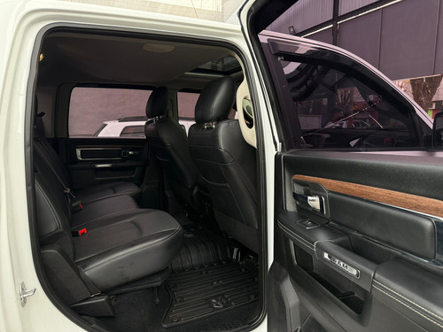 Ram 1500 5.7 V8 Laramie 4x4