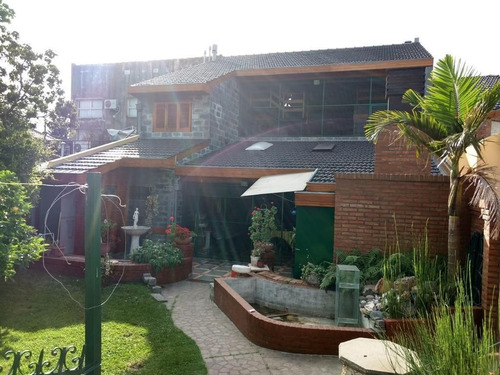 Imagen 6 de 27 de Casa 6 Ambientes En Caseros, Tres De Febrero