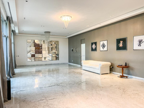 Imagen 2 de 30 de Espectacular Casa En Alquiler De 7 Ambientes En Belgrano Chico