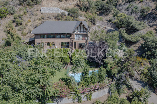 Gran Terreno Con Casa Y Cuatro Cabañas En El Arrayán