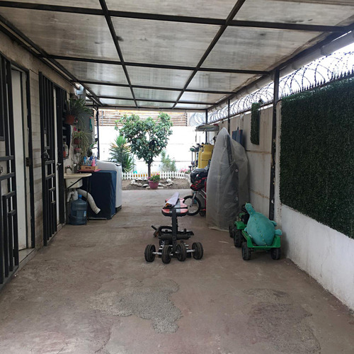 Bella Casa En Juan De Duis Salas Lampa