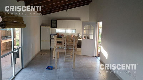Imagen 2 de 14 de Casa A Estrenar En Barrio Acequias Del Aire - Roldan