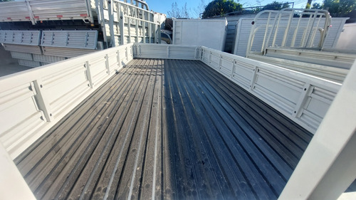 Carrocería Plana Con Barandas 4.30x2.00x0.40
