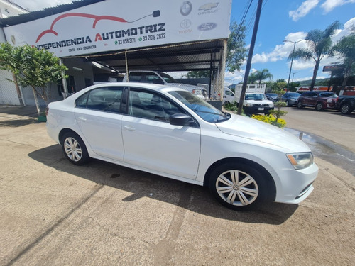 Imagen 4 de 13 de Volkswagen Jetta 2016