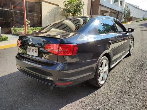 Imagen 6 de 14 de Volkswagen Jetta 2015 2.0 Gli At