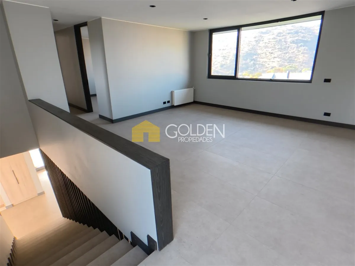 Imagen 4 de 24 de Casa En Arriendo De 5 Dorm. En Lo Barnechea