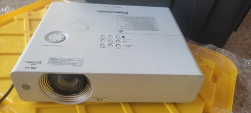 Proyector Panasonic Vx505n Xga 5000 Lumens Lámpara Agotada 