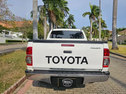 Toyota Hilux 2.5 4x4 DC