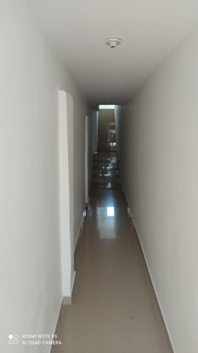 Apartamento En Arriendo En Barranquilla Paraíso. Cod 112400