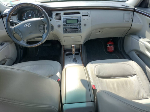 Imagem 9 de 15 de Hyundai Azera 3.3 Mpfi Gls Sedan V6 24v Gasolina 4p