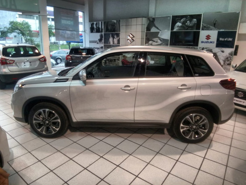Suzuki Vitara Live Sport Turbo 4*4 Mecanica 2022