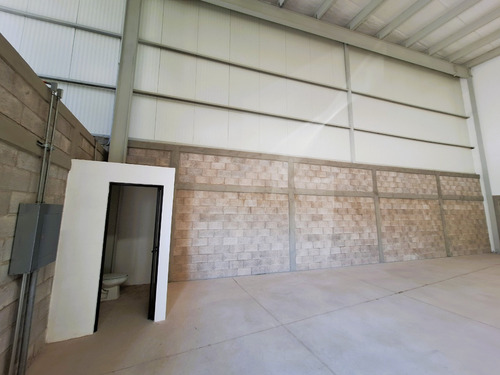 Nave Industrial En Renta En Navetec Business Park Pedro Escobedo