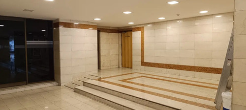 Venta Ofc. 1 Privado + Recepción Edificio Madison Vitacura