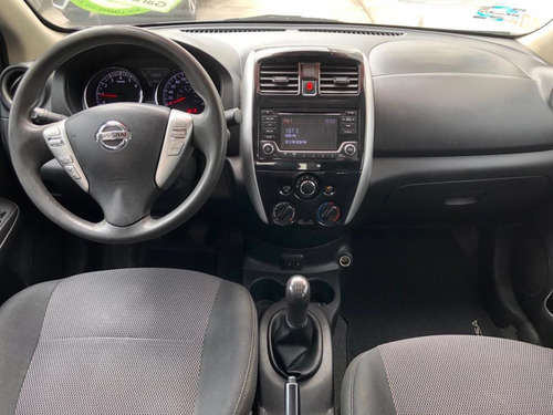 Imagen 9 de 14 de Nissan Versa 2017 1.6 Advance Mt