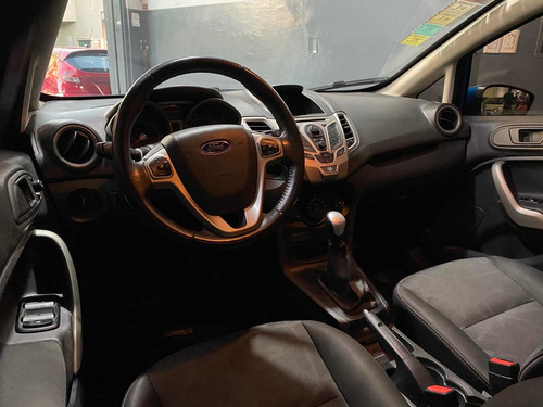 Ford Fiesta Kinetic Design 1.6 Design 120cv Titanium 2013