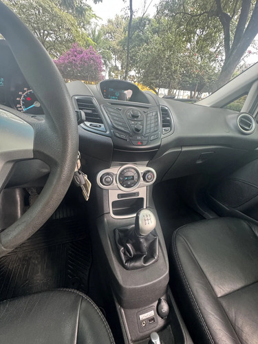 Ford Fiesta 1.6 SEL HATCH 16V FLEX 4P MANUAL
