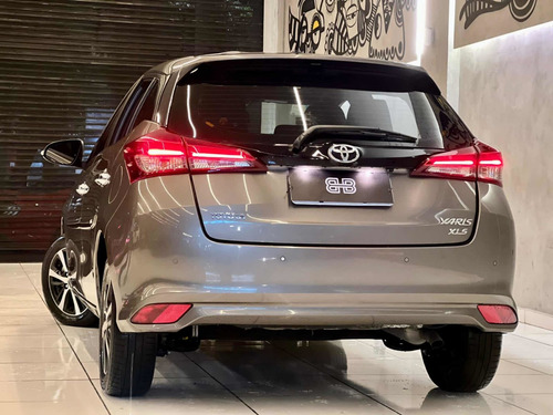 Imagem 13 de 15 de Toyota Yaris 1.5 Flex Multidrive Xls 2019 27.000km Teto Top