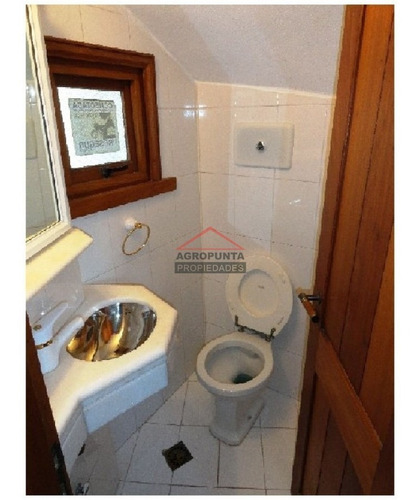 Casa En Pinares, 3 Dormitorios *- Ref: 4018
