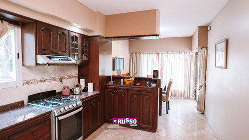 Venta Casaquinta 5 Ambientes Villa Luzuriaga