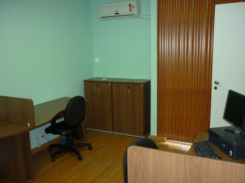 Sala Comercial No Coração Do Centro Do Rio De Janeiro, A 5 Minutos Do Aeroporto Santos Dumont!