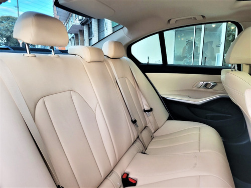 BMW Serie 3 3.0 330i Sedan Sport Line 252cv