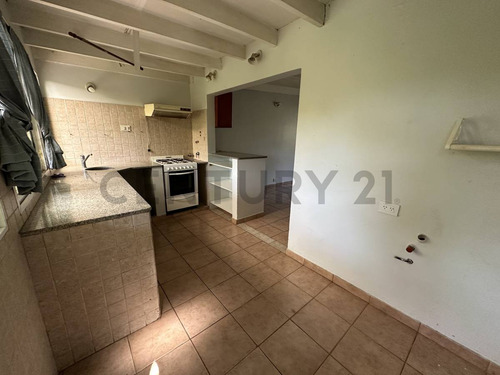 Casa Remodelar En Venta En Gonnet, 16 Bis 487 Y 488