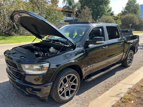 Dodge Ram 1500 Laramie Sport