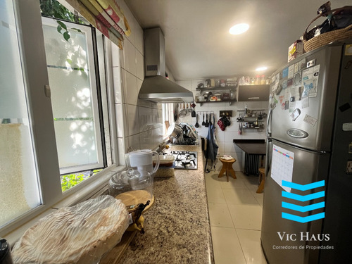 Se Vende Preciosa Casa Frente A Plaza Y Caseta De Guardia!