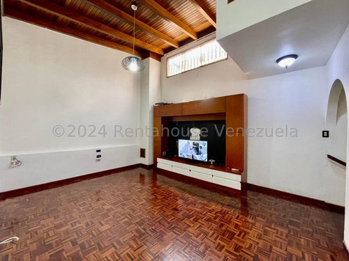 Townhouse En Venta En Los Chorros