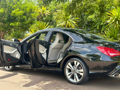 Mercedes-Benz Classe Cla 1.6 Vision Turbo Flex 4p