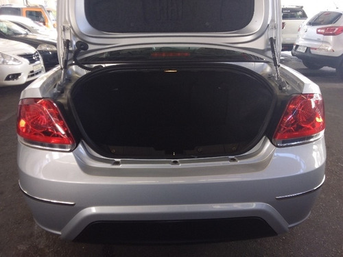 Linea 1.8 Essence 16v Flex 4p Automatizado 80303km