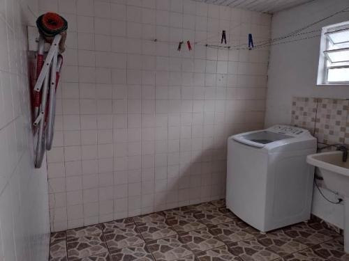 Imagem 5 de 11 de Casa No Bairro Cibratel 2 Em Rua Calçada, Em Itanhaém