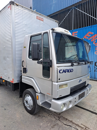 Ford Cargo 815 E Unico Dono Baixo Km Ano 10 Com Bau