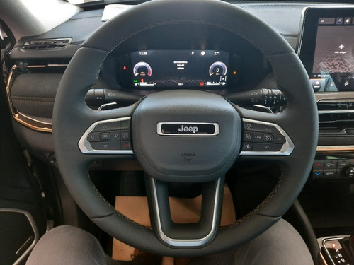 Imagen 13 de 25 de Jeep Commander 2.0 Td Limited 7 Asientos 2023 0km