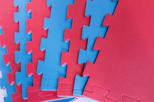 Kit Com 22 Tatames Tapete E.v.a (100x100x20mm) Cor Azul/vermelho