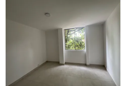 Vendo Casa Remodelada En El Poblado Loma Los Balsos