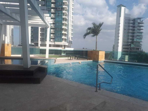 Imagen 1 de 14 de Venta De Apartamento En Ph Titanium, Costa Del Este 20-8920