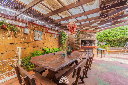 Se Vende Casa 4 Dormitorios En Colon Con Patio