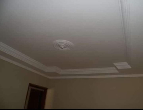 Casa Com 2 Dormitórios, Sala, Cozinha, Banheiro Garagem Para