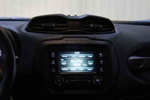 Imagem 8 de 13 de Jeep Renegade