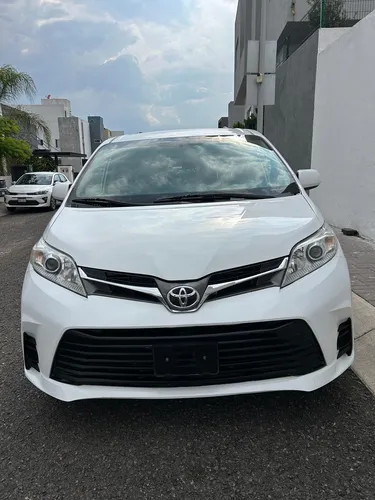 Toyota Sienna 3.5 Le At