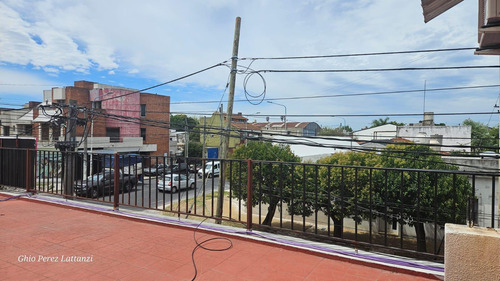 Alquiler Ph 2 Ambientes En Caseros, Con Terraza