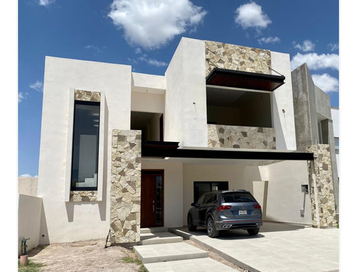 Casa En Venta En Las Acacias