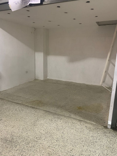 Se Vende Local Comercial Ubicado En El Centro Comercial Free Market 