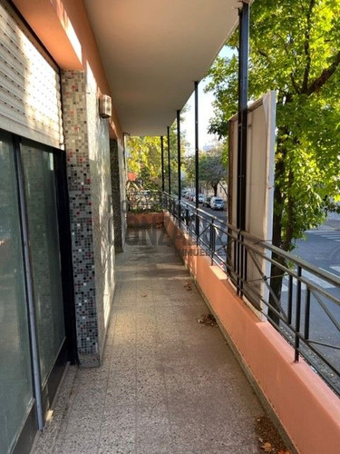 Imagen 2 de 23 de Piso Unico - A Mejorar - Oportunidad