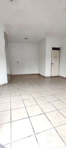 Local En Renta Sobre Av. Cloutier Metepec