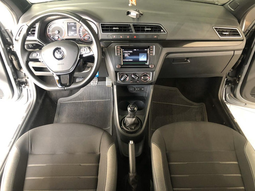Vw Saveiro 1.6 Cabine Dupla Cross 2017 Apenas 7.000km